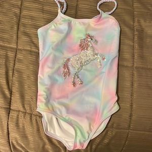 Size 5t bathing suit excellent condition